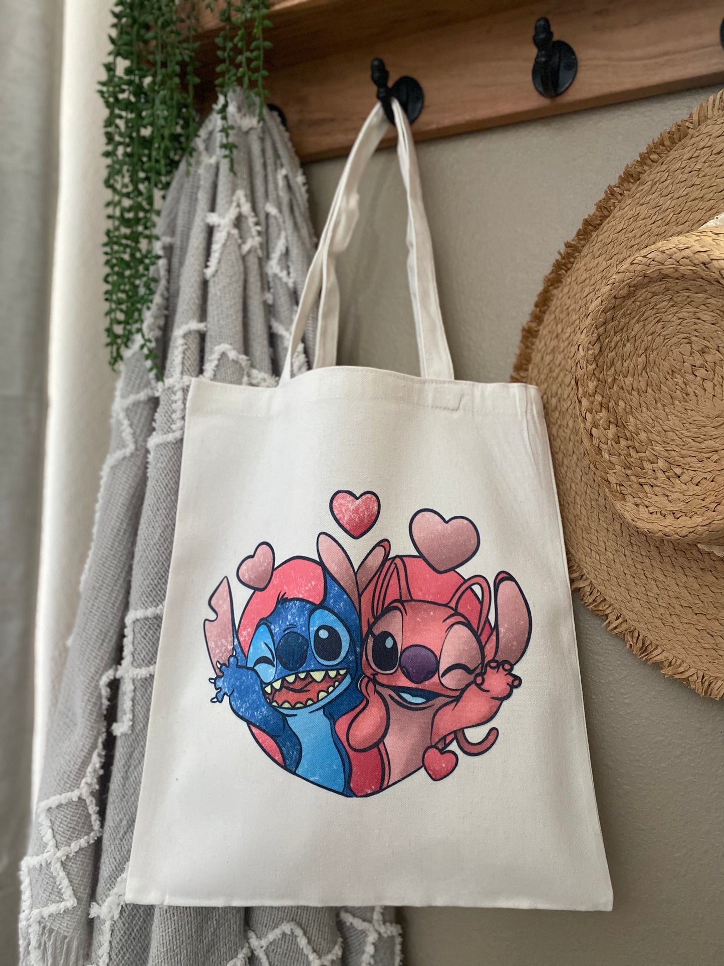 Alien Love Tote bag